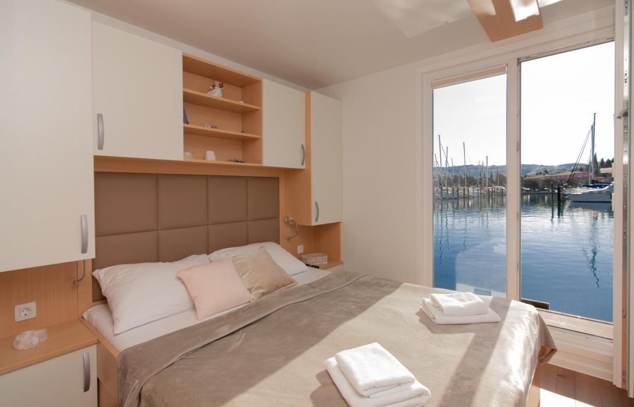 Apartamento Eldamar Floating House Portoroz Exterior foto