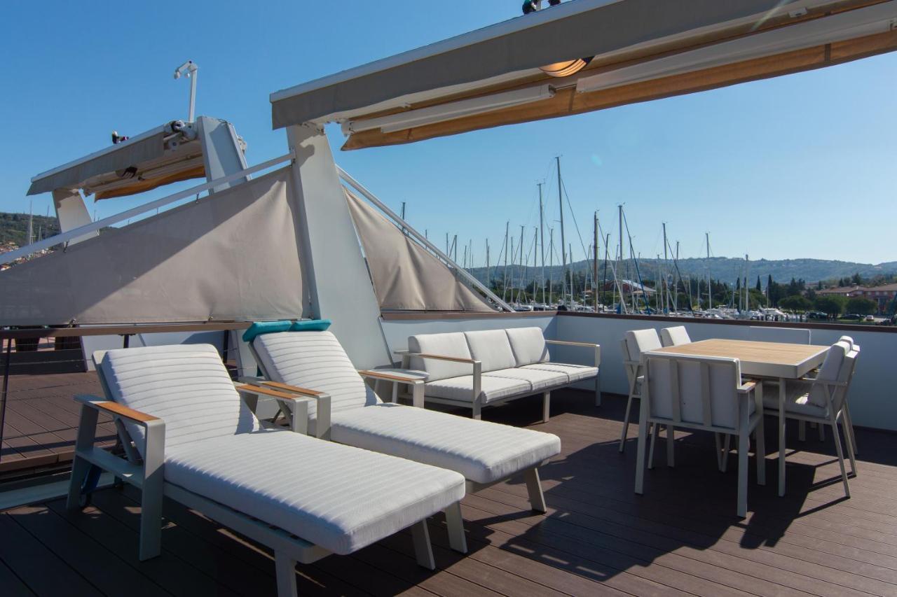 Apartamento Eldamar Floating House Portoroz Exterior foto