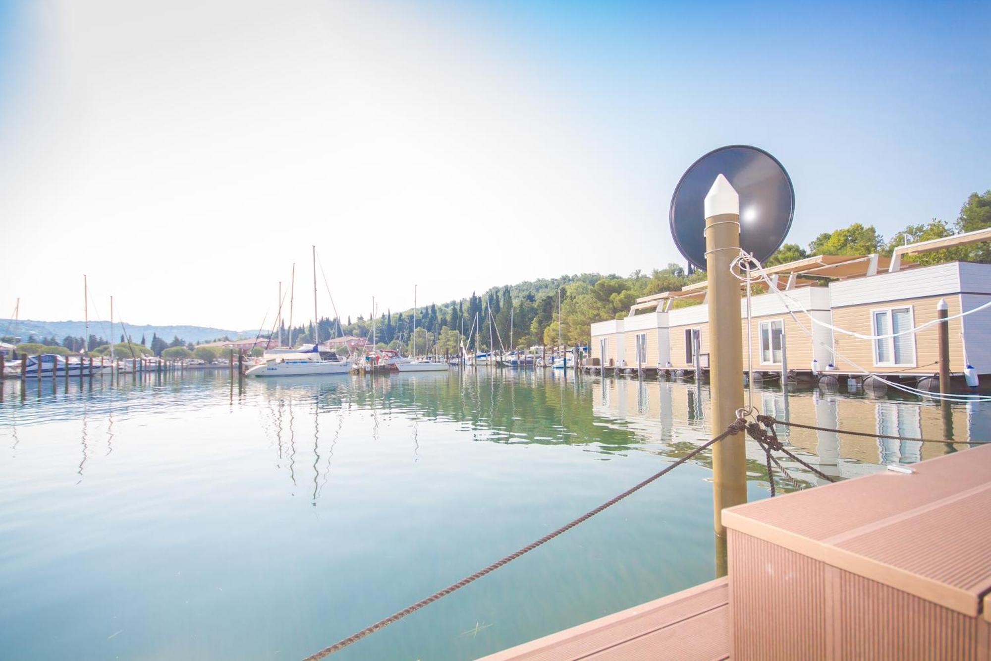 Apartamento Eldamar Floating House Portoroz Exterior foto